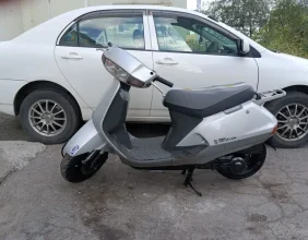 Honda lead 90
